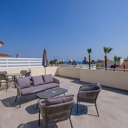 Nautical Club Penthouse Lárnaca