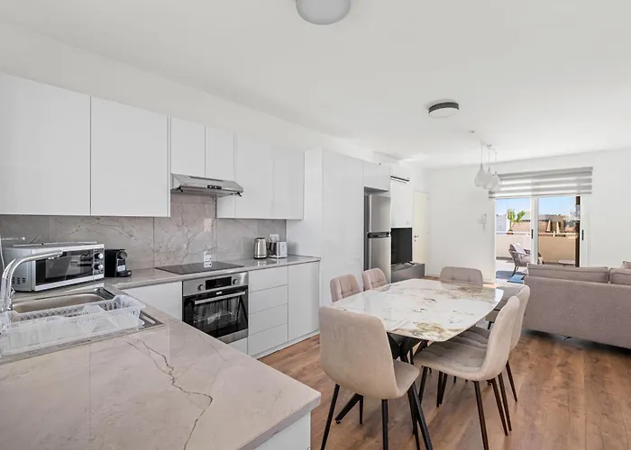 Nautical Club Penthouse *