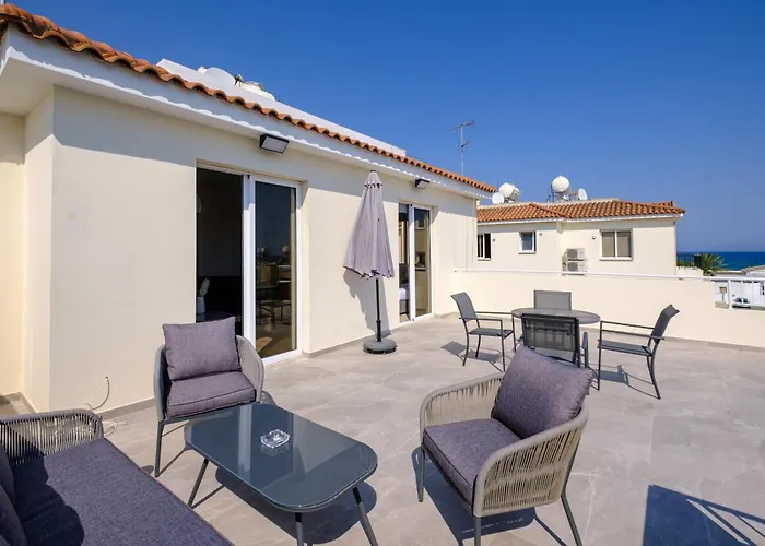 Lägenhet Nautical Club Penthouse Larnaca