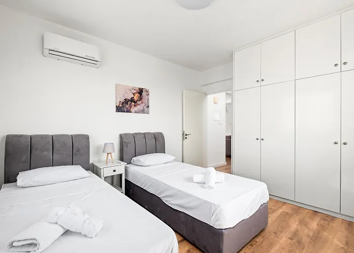 Lägenhet Nautical Club Penthouse Larnaca